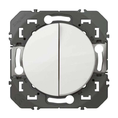 Double interrupteur ou va-et-vient dooxie 10AX 250V~ finition blanc